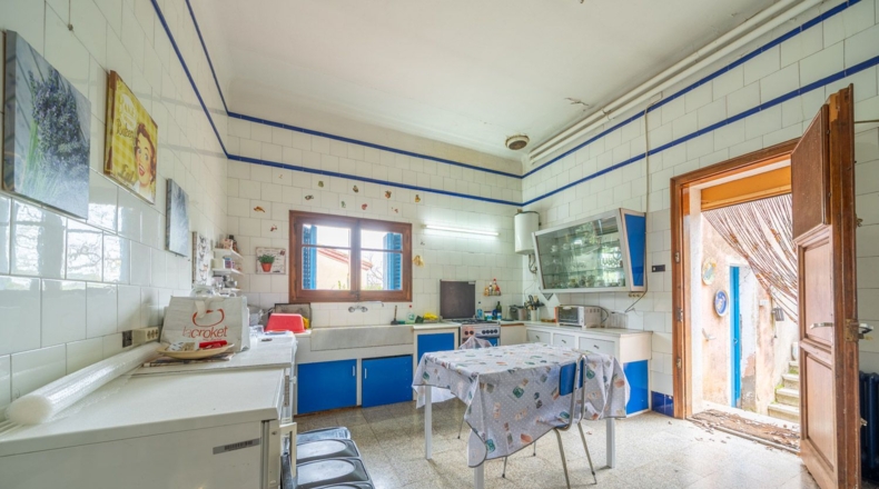 Жирона - Bescanó - 1400m2