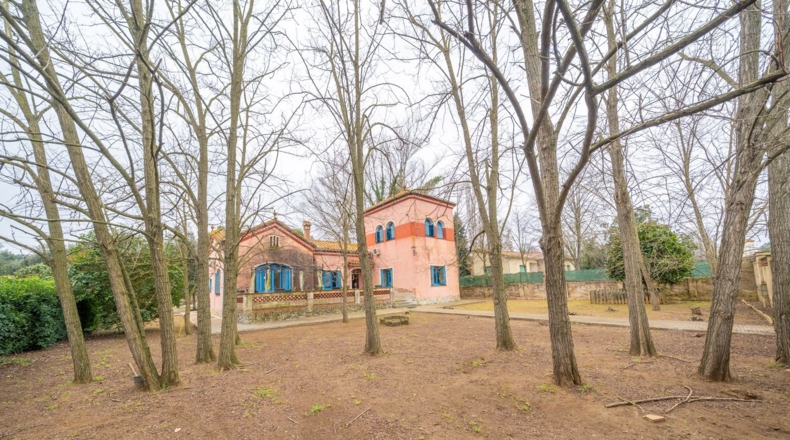 Жирона - Bescanó - 1400m2