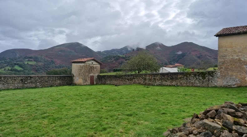 Asturias - Infiesto - 1165m2