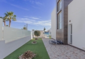 Chalet independiente con terreno en venta en la España, Orihuela, ref: TR389626 foto