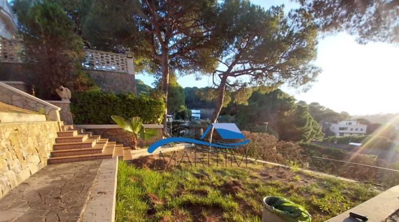 Жирона - Lloret de Mar - 2000m2