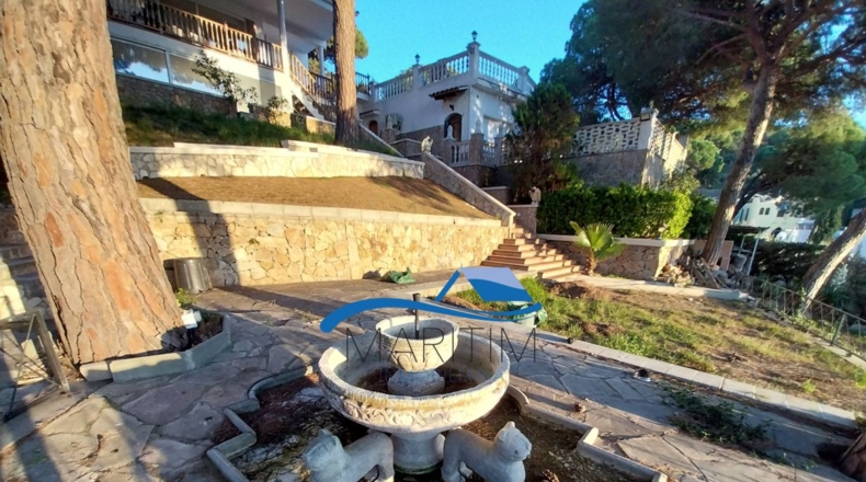 Жирона - Lloret de Mar - 2000m2