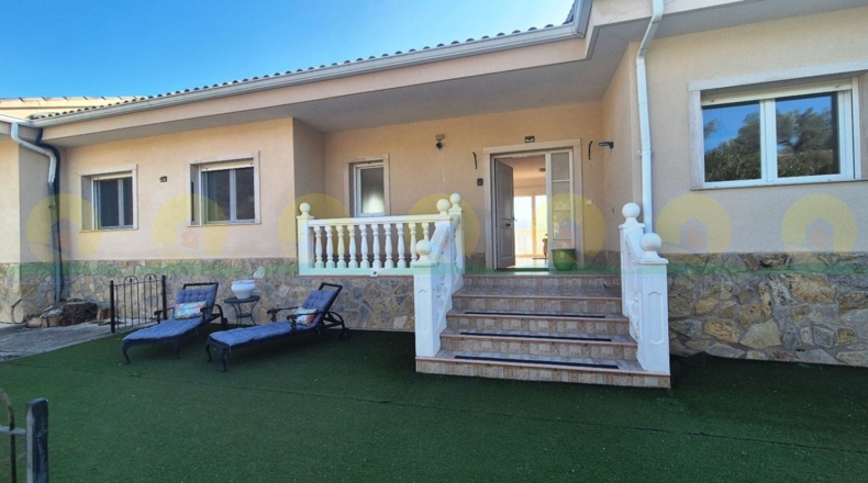 Alicante - Beniarrés - 15130m2