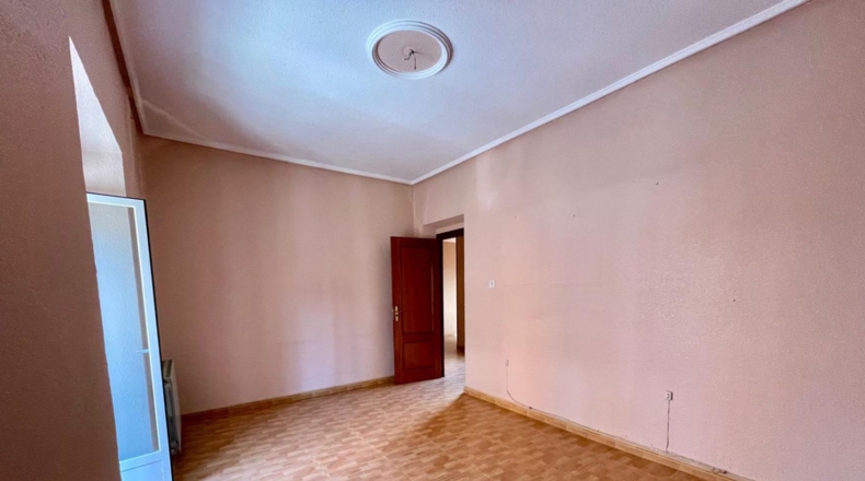 Ciudad Real - Valdepeñas - 421m2