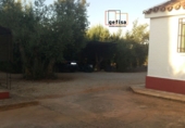 Xalet independent amb terreny en venda a Valdepeñas ref.: TR389627 foto