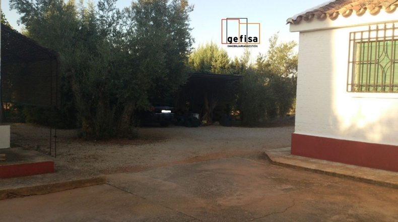 Ciudad Real - Valdepeñas - 6680m2