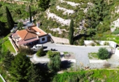 Chalet independiente con terreno en venta en Órgiva ref: TR389556 foto