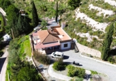 Chalet independiente con terreno en venta en Órgiva ref: TR389556 foto