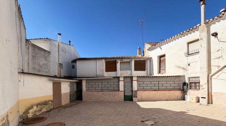 Альбакете - Villarrobledo - 413m2
