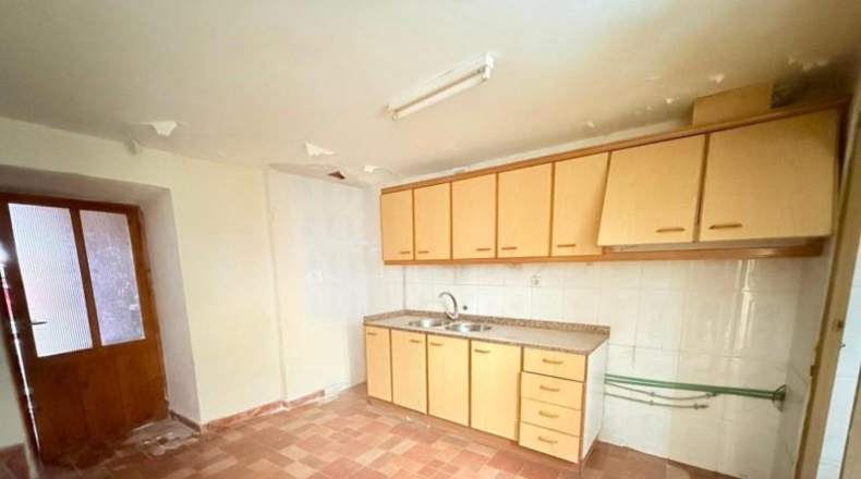 Granada - Puebla de Don Fadrique - 211m2