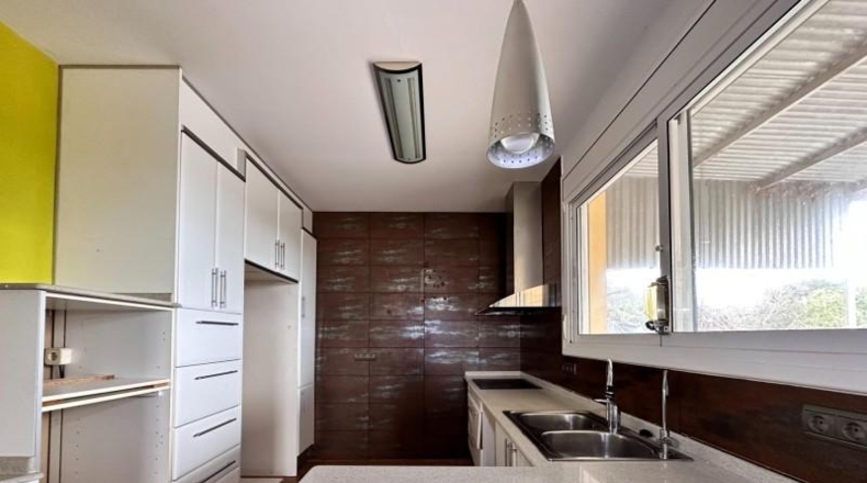 Tarragona - ла Бисбаль дель Пенедес - 600m2