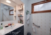 Дом с участком на продажу в городе Sant Feliu de Codines Фото