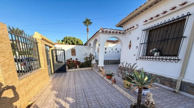 Alicante - Torrevieja - 396m2