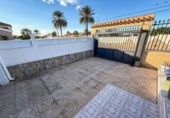 Chalet independiente con terreno en venta en la España, Torrevieja, ref: TR390106 foto