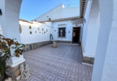 Chalet independiente con terreno en venta en la España, Torrevieja, ref: TR390106 foto