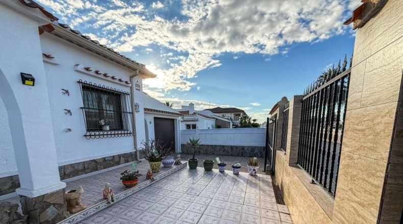 Alicante - Torrevieja - 396m2