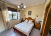 Chalet independiente con terreno en venta en la España, Torrevieja, ref: TR390106 foto