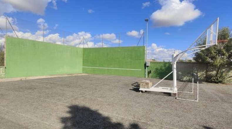 Salamanca - Кальсада де Вальдунсиэль - 1955m2