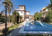 Chalet independiente con terreno en venta en la España, Peligros, ref: TR389735 foto