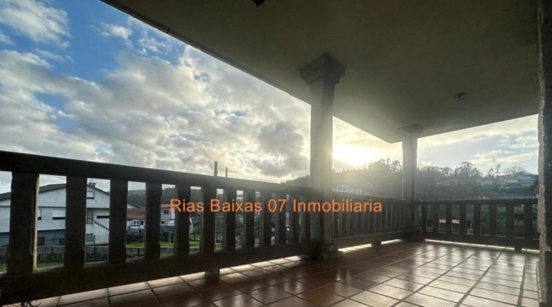 Понтеведра - O Porrinyo - 1207m2