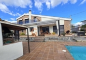Chalet independiente con terreno en venta en la España, Calafell, ref: TR390175 foto