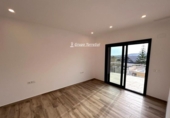Отдельно стоящий дом с участком на продажу в городе el Vendrell Фото