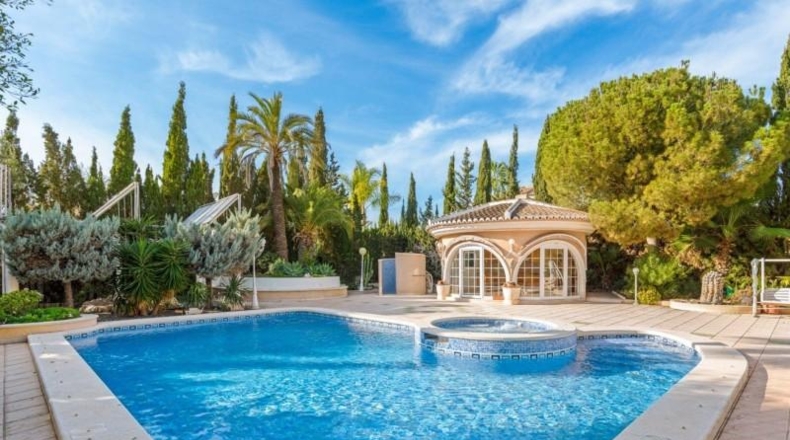 Alicante - Рохалес - 1330m2