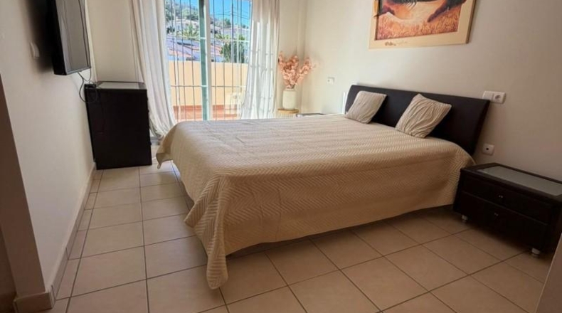 Alicante - Alfaz del Pi - 350m2