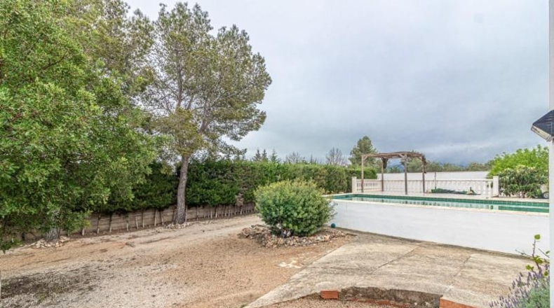 Valencia - Llombai - 1840m2