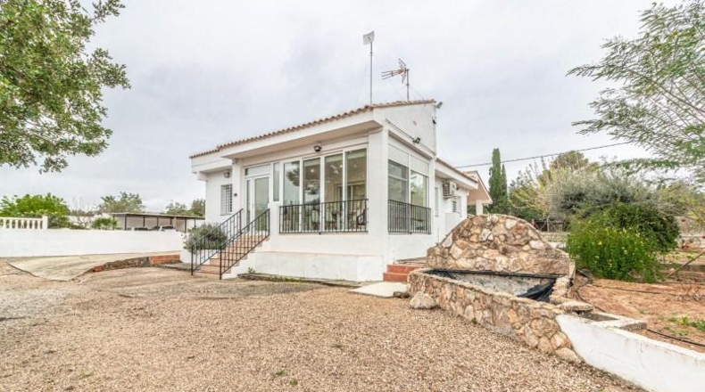 Valencia - Llombai - 1840m2