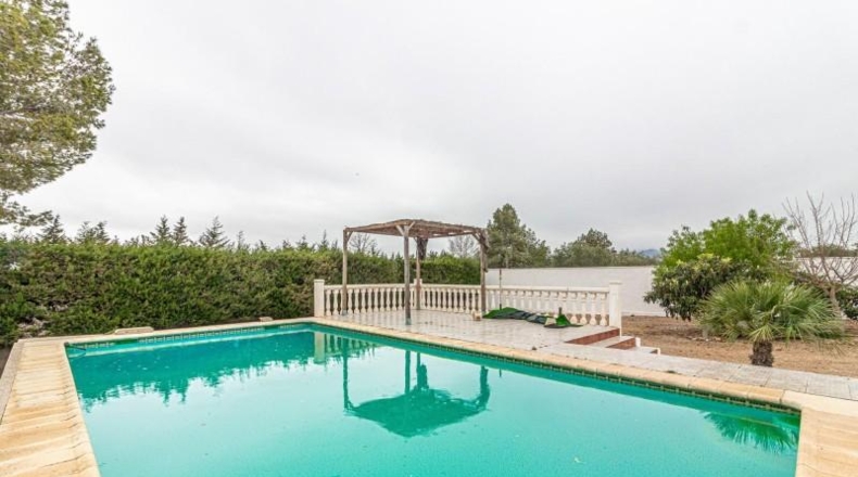 Valencia - Llombai - 1840m2