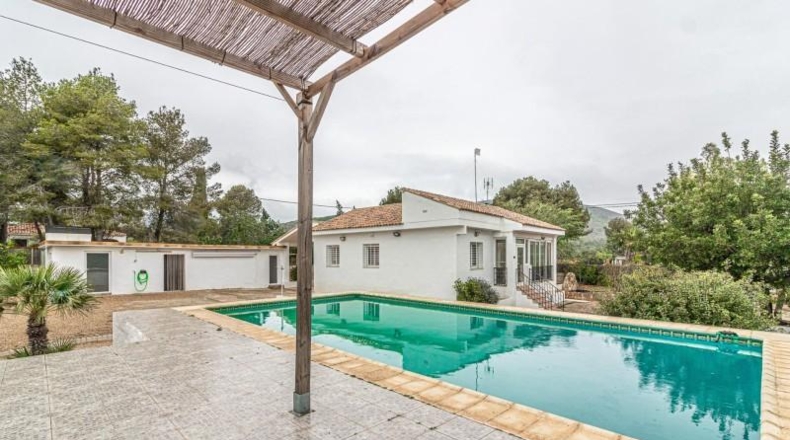 Valencia - Llombai - 1840m2