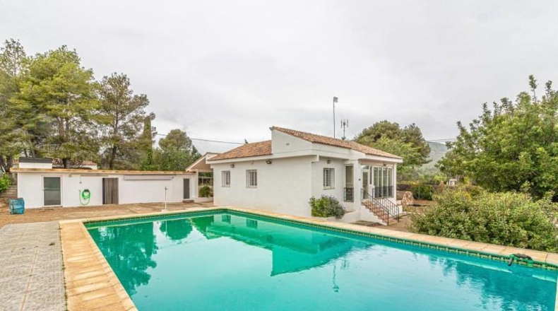Valencia - Llombai - 1840m2