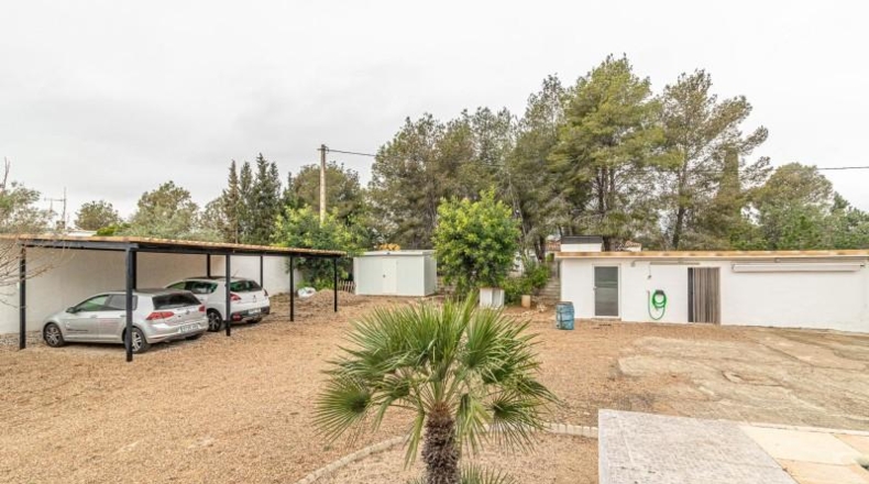 Valencia - Llombai - 1840m2