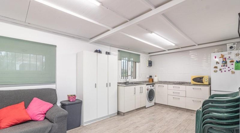 Valencia - Llombai - 1840m2