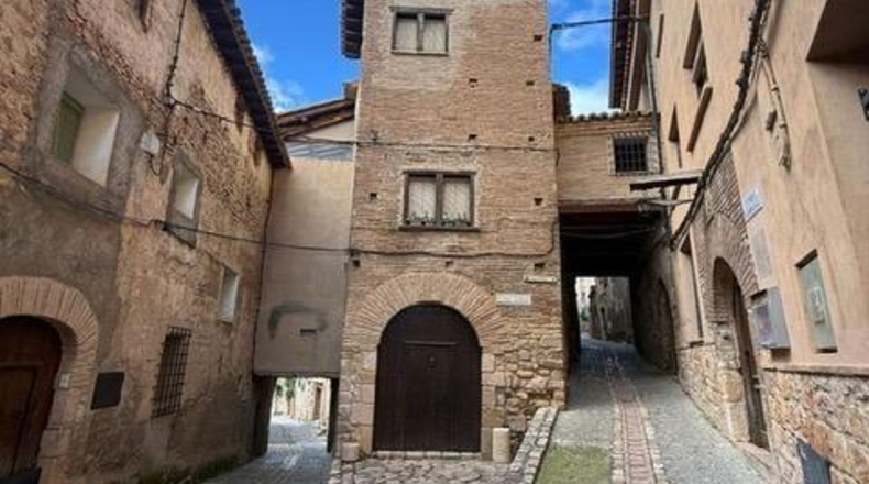 Huesca - Alquézar - 380m2