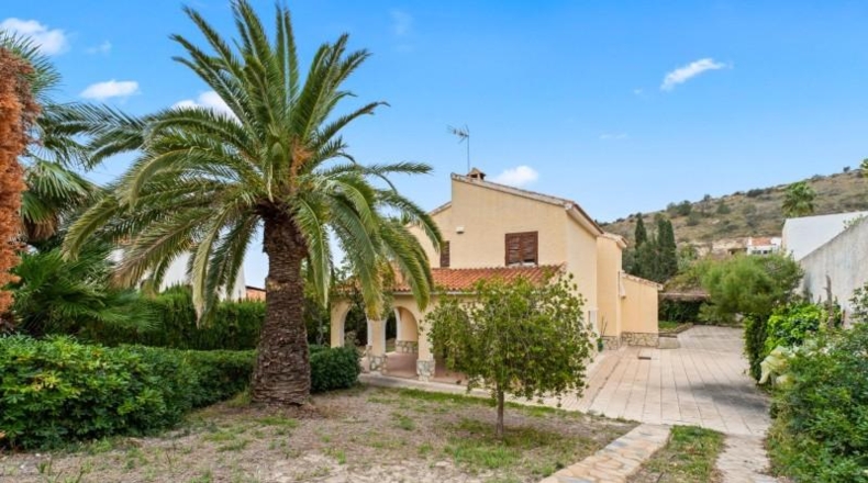 Alicante - Campello - 812m2