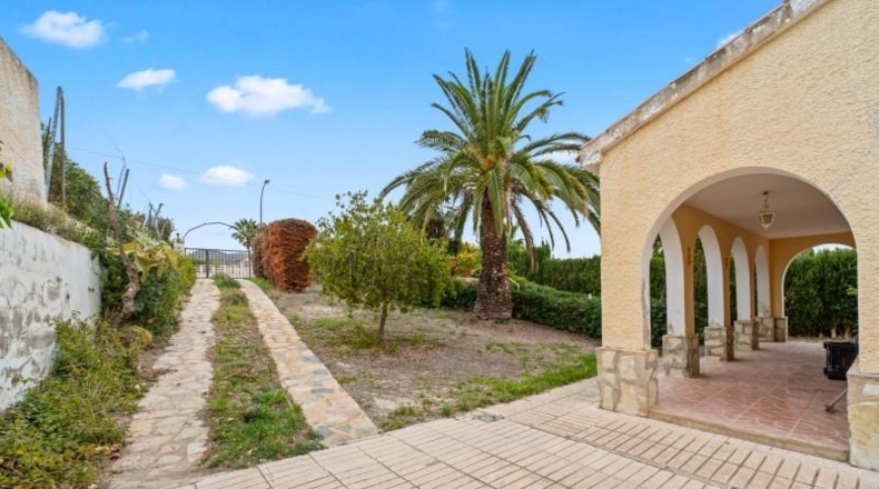 Alicante - Campello - 812m2