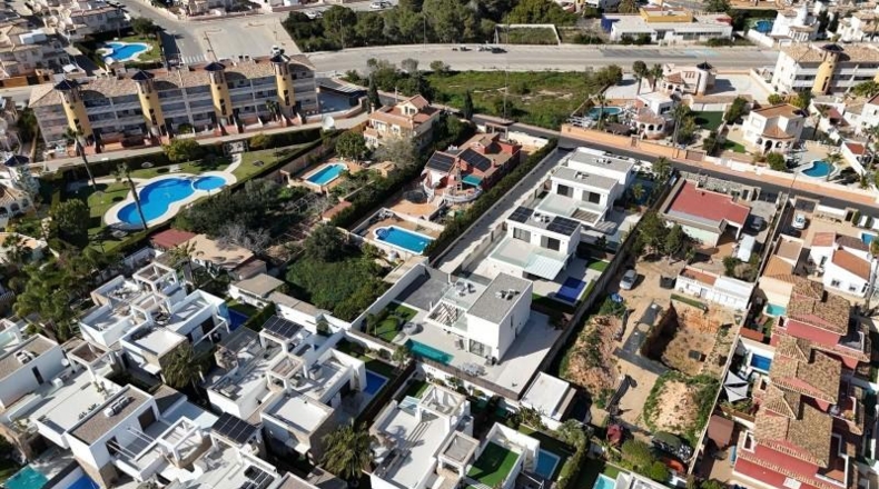 Alicante - Dehesa de Campoamor - 1456m2