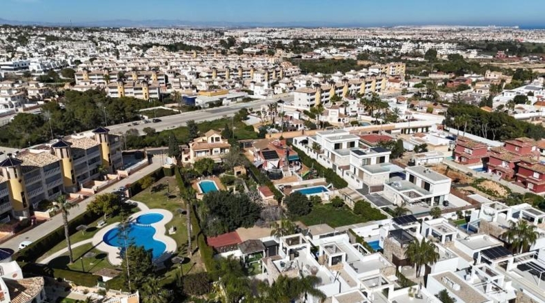 Alicante - Dehesa de Campoamor - 1456m2