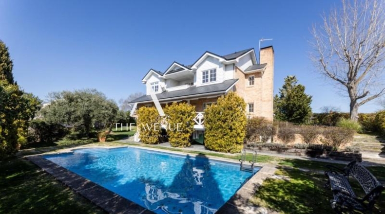 Comunidad de Madrid - Boadilla del Monte - 1220m2