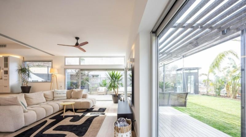 Barcelona - Эсплугес-де-Льобрегат - 602m2