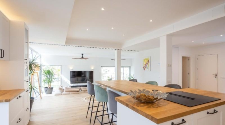 Barcelona - Эсплугес-де-Льобрегат - 602m2