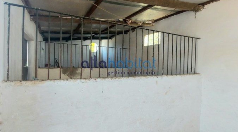 Sevilla - Alcalá de Guadaíra - 8400m2