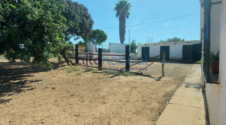 Sevilla - Alcalá de Guadaíra - 8400m2