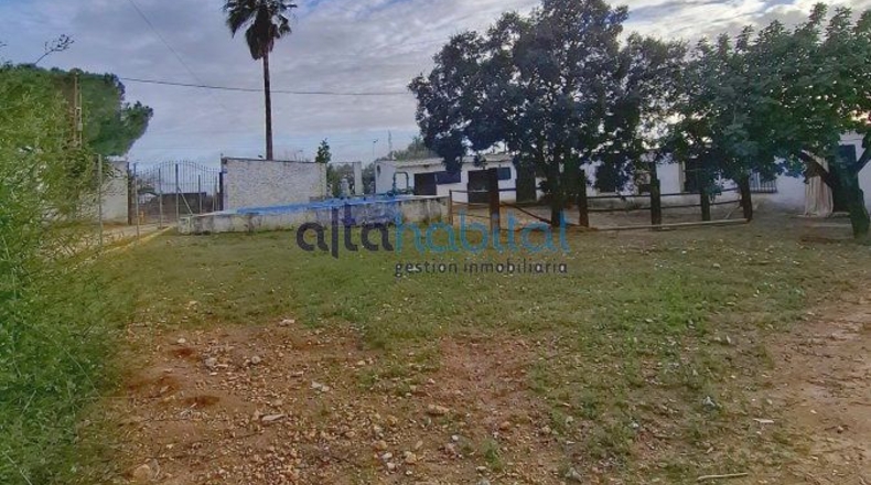 Sevilla - Alcalá de Guadaíra - 8400m2