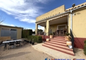 Chalet independiente con terreno en venta en Caudete ref: TR390981 foto