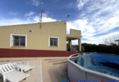 Chalet independiente con terreno en venta en Caudete ref: TR390981 foto