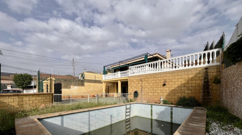 Sevilla - Alcalá de Guadaíra - 425m2