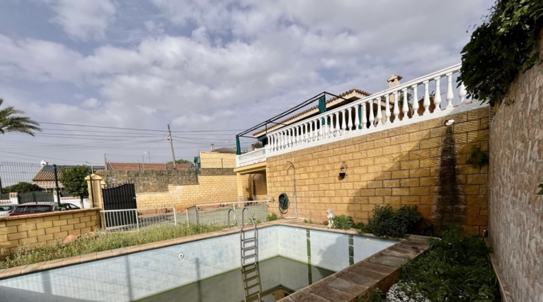 Sevilla - Alcalá de Guadaíra - 425m2